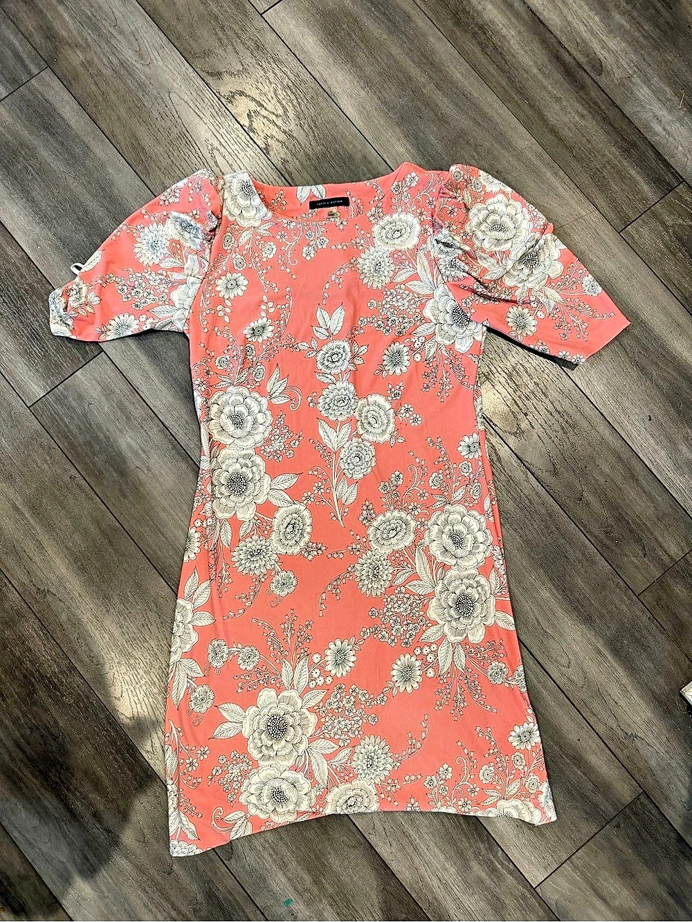 Tommy Hilfiger Floral Mini Dress in Pink Size Medium Like New